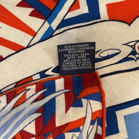 Hermes Kawa Ora Cashmere and Silk Shawl 140cm in blue and red motif NWOT - Picture 8 of 8